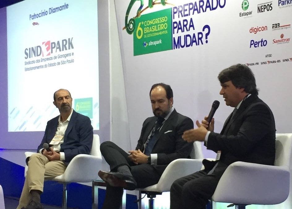 Reforma Trabalhista, novas realidades de mercado e a entrega do TOP Abrapark no segundo dia do 6º Congresso Brasileiro de Estacionamentos